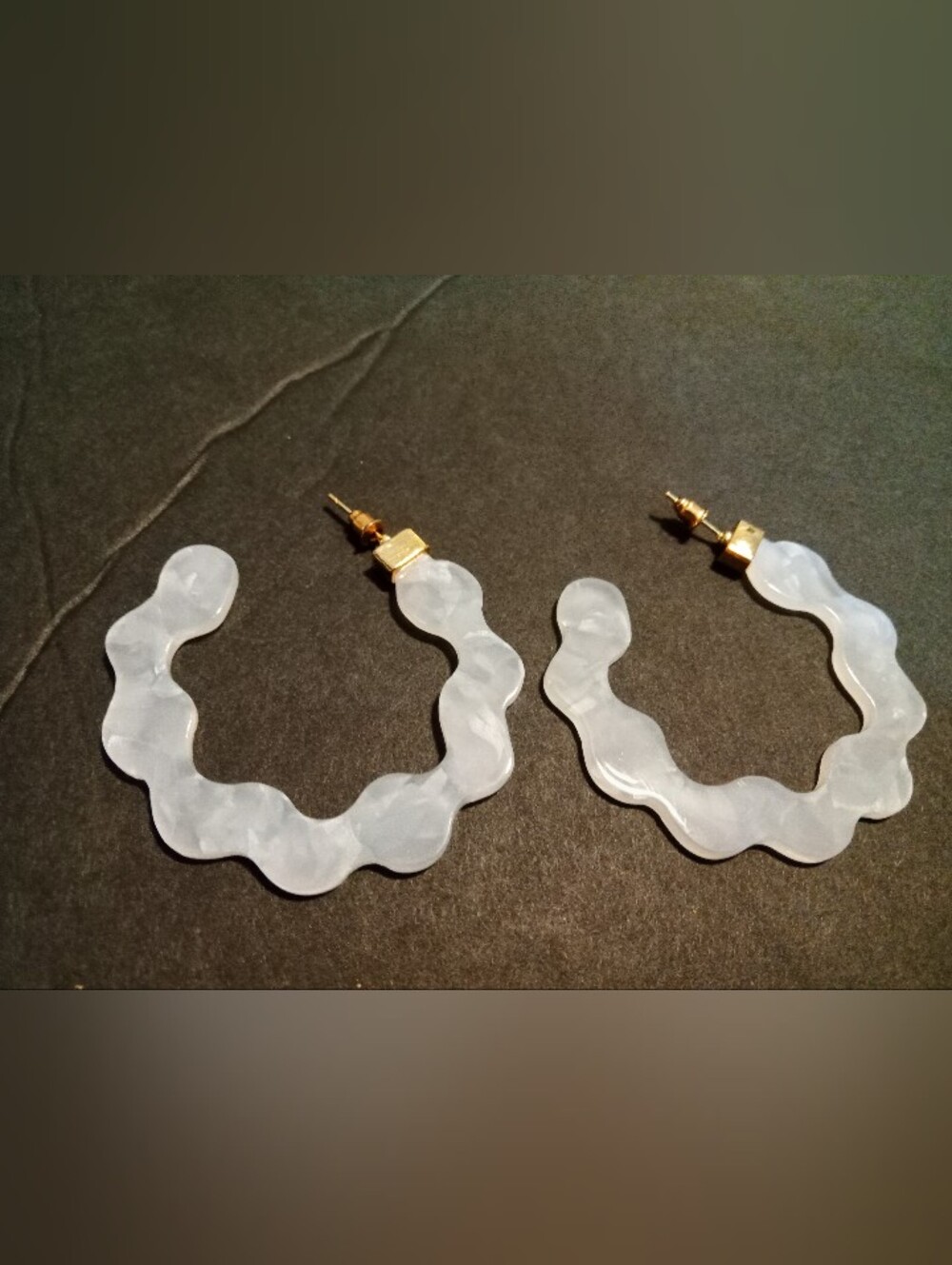 White Wavy Hoop Earrings - Women's Fashion Jewelry